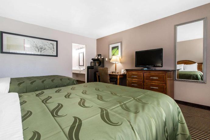 Imagen de la habitación del Hotel Ramada Bayside Inn & Suites Eureka. Foto 8
