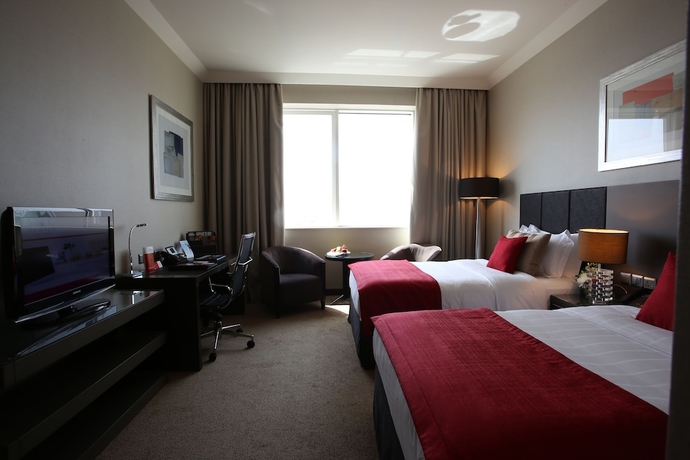 Imagen de la habitación del Hotel Ramada By Wyndham Abu Dhabi Downtown. Foto 10
