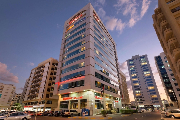 Imagen general del Hotel Ramada By Wyndham Abu Dhabi Downtown. Foto 1