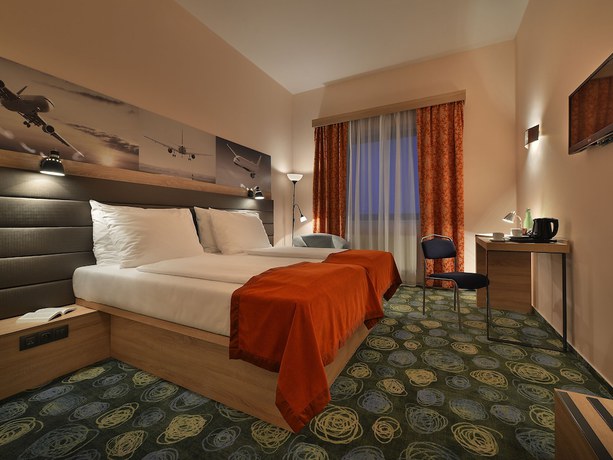 Imagen de la habitación del Hotel Ramada By Wyndham Airport Prague. Foto 7
