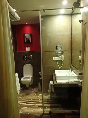 Imagen de la habitación del Hotel Ramada By Wyndham Ajmer. Foto 7