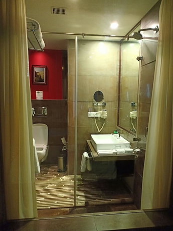 Imagen de la habitación del Hotel Ramada By Wyndham Ajmer. Foto 11