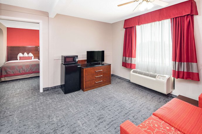 Imagen de la habitación del Hotel Ramada By Wyndham Alpharetta/atlanta North. Foto 10