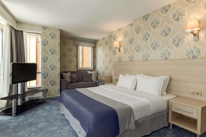 Imagen de la habitación del Hotel Ramada By Wyndham Ankara. Foto 8