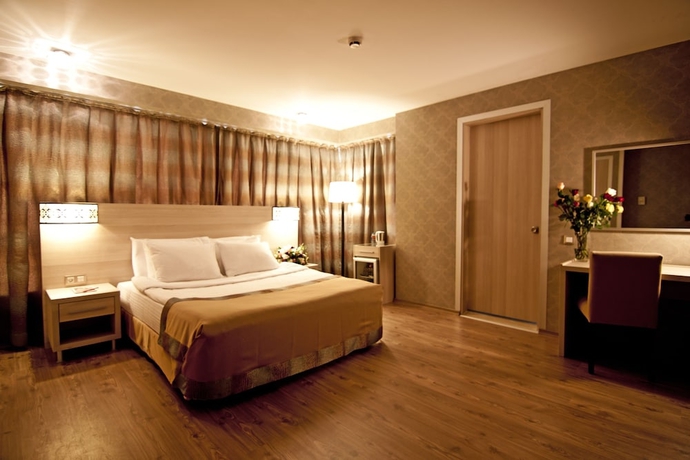 Imagen de la habitación del Hotel Ramada By Wyndham Ankara. Foto 11