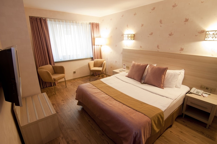 Imagen de la habitación del Hotel Ramada By Wyndham Ankara. Foto 16