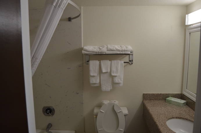 Imagen de la habitación del Hotel Ramada By Wyndham Arcata. Foto 7