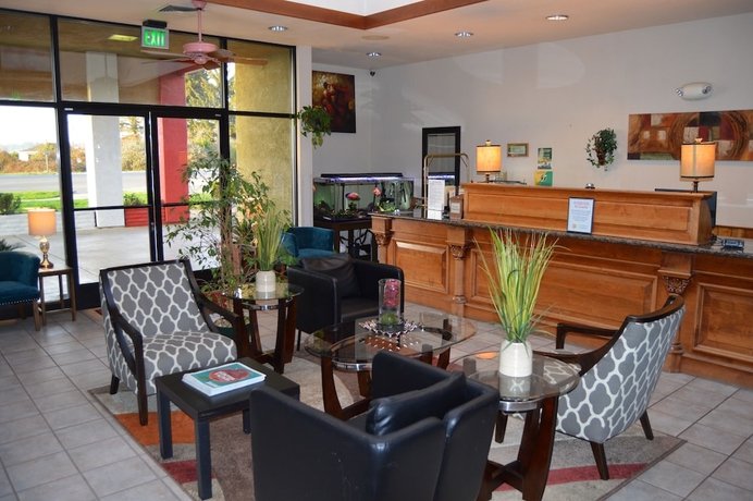 Imagen de los interiores del Hotel Ramada By Wyndham Arcata. Foto 15