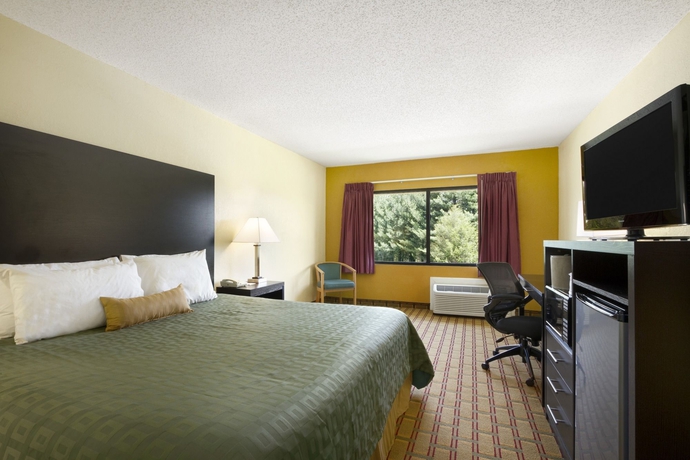 Imagen de la habitación del Hotel Ramada By Wyndham Asheville Near Downtown. Foto 4