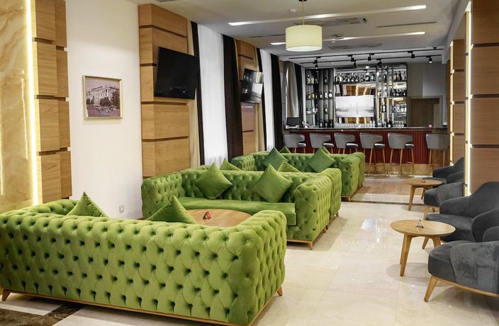 Imagen del bar/restaurante del Hotel Ramada By Wyndham Astana. Foto 4