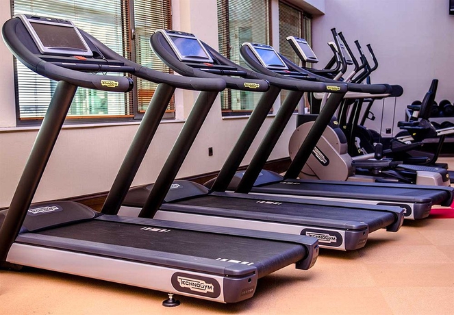 Imagen de los interiores del Hotel Ramada By Wyndham Baku. Foto 11