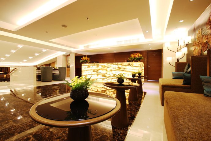 Imagen de los interiores del Hotel Ramada By Wyndham Bangkok Sukhumvit 11. Foto 18