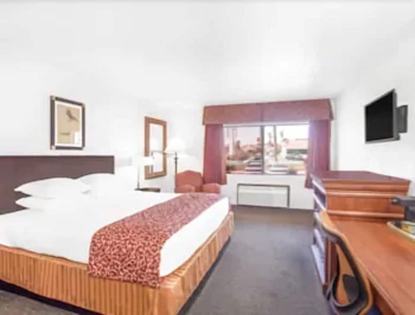 Imagen de la habitación del Hotel Ramada By Wyndham Barstow. Foto 16