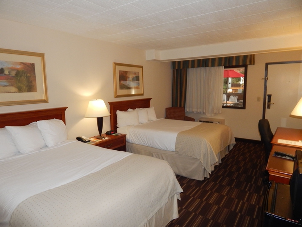 Imagen de la habitación del Hotel Ramada By Wyndham Beaver Falls. Foto 11