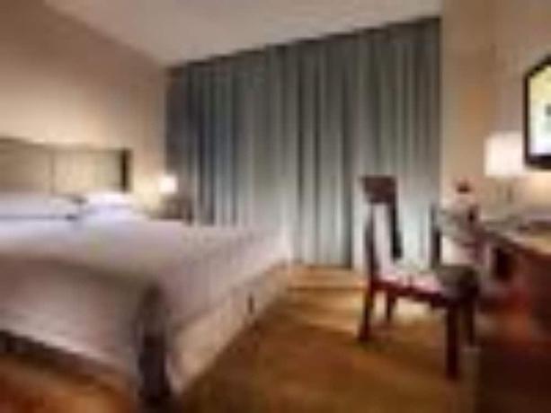 Imagen de la habitación del Hotel Ramada By Wyndham Beijing Airport. Foto 8