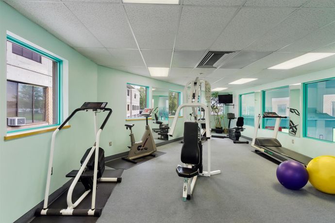 Imagen de los interiores del Hotel Ramada By Wyndham Belleville Harbourview Conference Centre. Foto 11