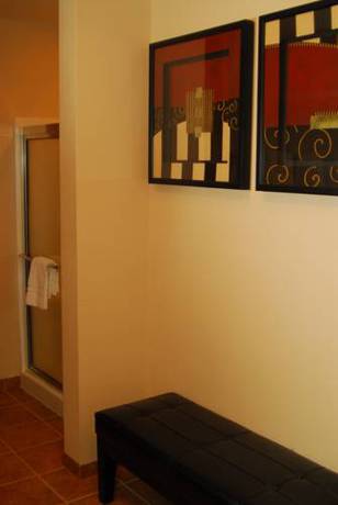 Imagen de la habitación del Hotel Ramada By Wyndham Bettendorf. Foto 7