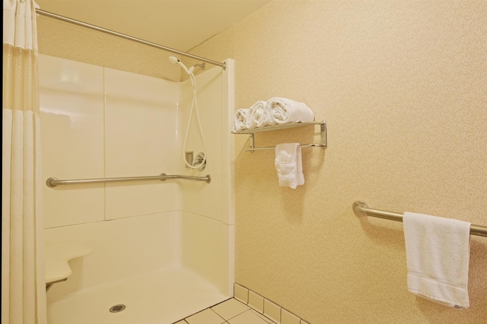 Imagen de la habitación del Hotel Ramada By Wyndham Boston. Foto 7