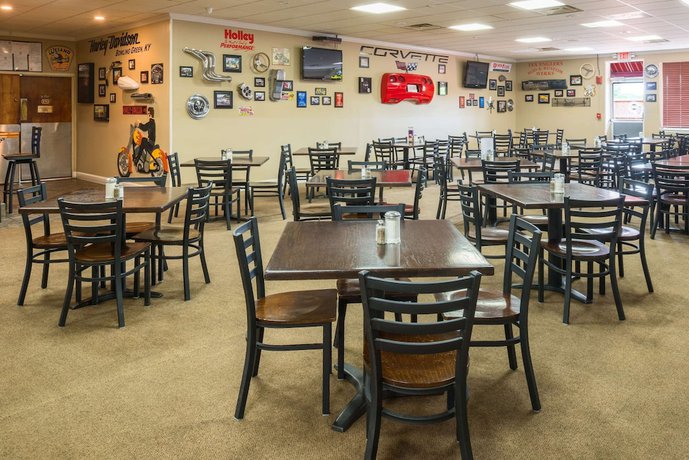 Imagen del bar/restaurante del Hotel Ramada By Wyndham Bowling Green. Foto 5