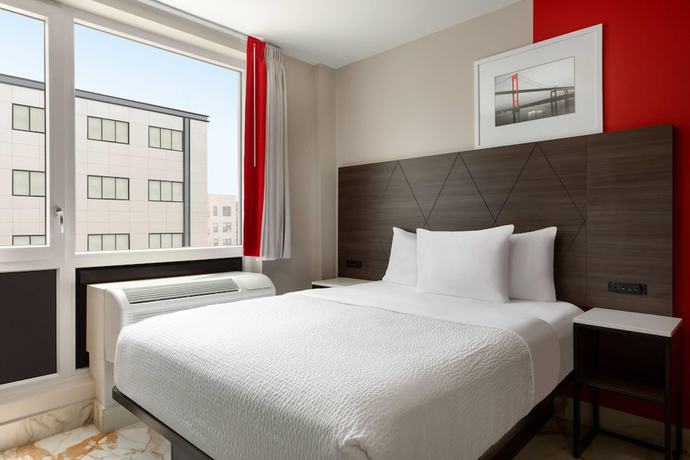 Imagen de la habitación del Hotel Ramada By Wyndham Brooklyn Empire Blvd. Foto 3