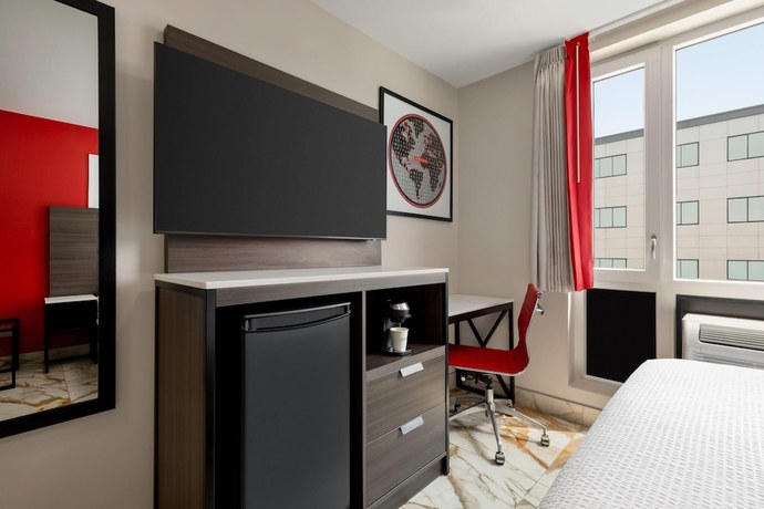 Imagen de la habitación del Hotel Ramada By Wyndham Brooklyn Empire Blvd. Foto 9