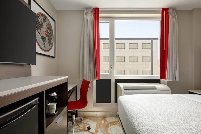 Imagen de la habitación del Hotel Ramada By Wyndham Brooklyn Empire Blvd. Foto 13