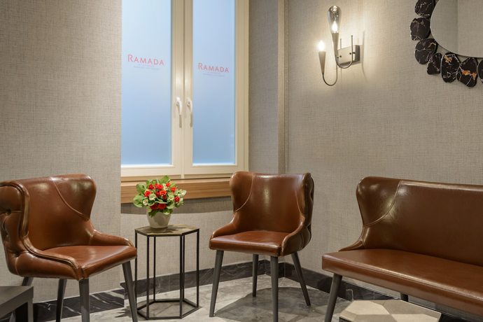 Imagen de los interiores del Hotel Ramada By Wyndham Budapest City Center. Foto 19