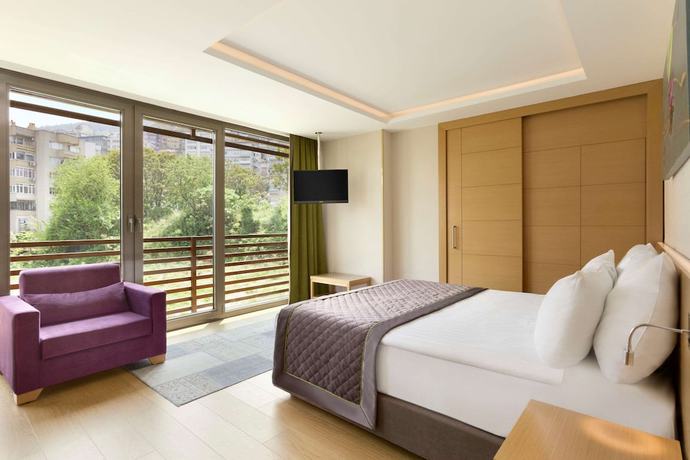 Imagen de la habitación del Hotel Ramada By Wyndham Bursa Çekirge Thermal and Spa. Foto 3