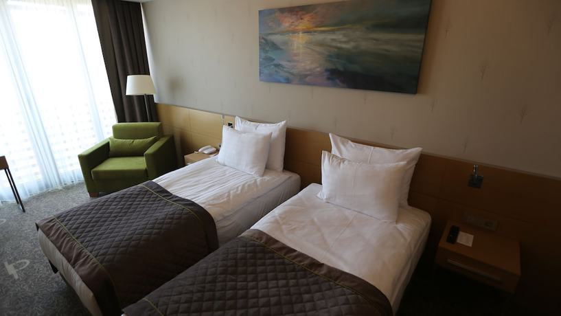 Imagen de la habitación del Hotel Ramada By Wyndham Bursa Çekirge Thermal and Spa. Foto 8