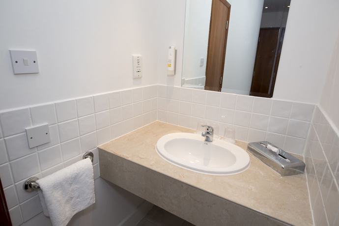 Imagen de la habitación del Hotel Ramada By Wyndham Cambridge. Foto 7