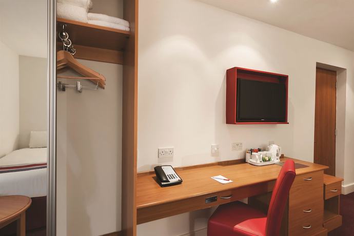 Imagen de la habitación del Hotel Ramada By Wyndham Cambridge. Foto 9