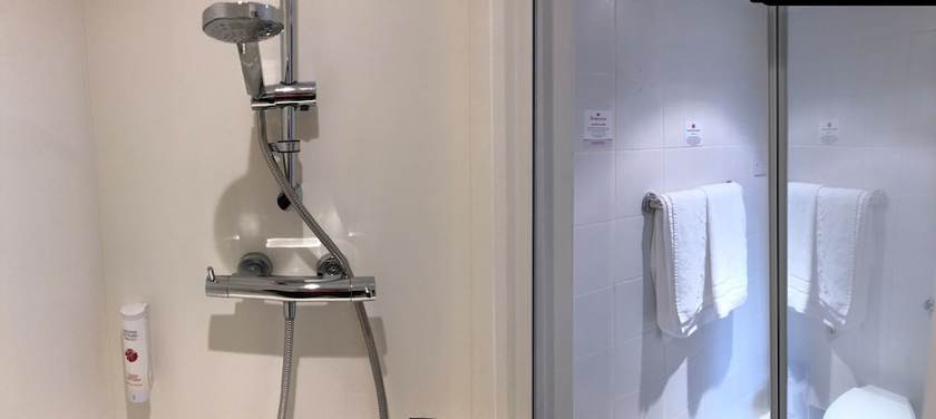 Imagen de la habitación del Hotel Ramada By Wyndham Cambridge. Foto 16