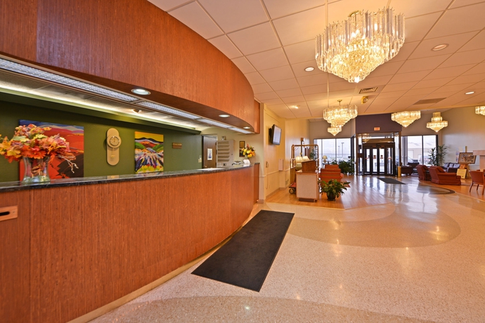 Imagen general del Hotel Ramada By Wyndham Cedar Rapids. Foto 1