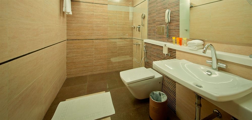 Imagen de la habitación del Hotel Ramada By Wyndham Chennai Egmore. Foto 5