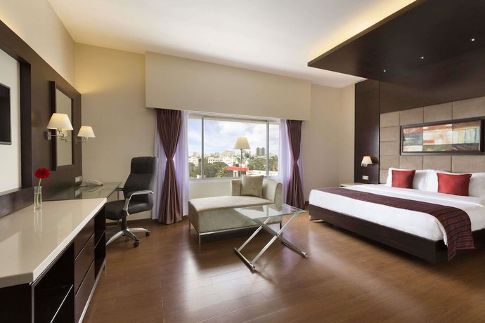 Imagen de la habitación del Hotel Ramada By Wyndham Chennai Egmore. Foto 8