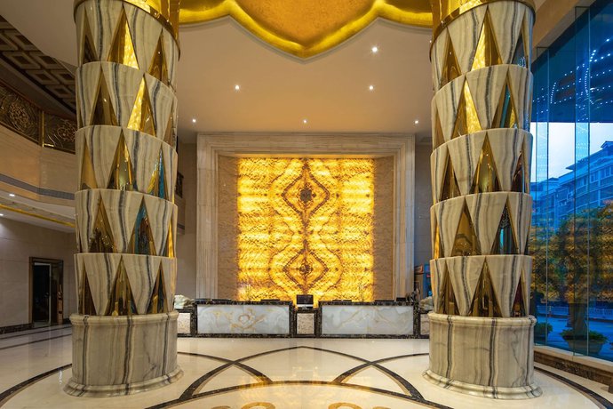 Imagen de los interiores del Hotel Ramada By Wyndham Chenzhou. Foto 14