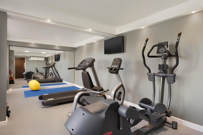 Imagen de los interiores del Hotel Ramada By Wyndham Chorley South. Foto 19