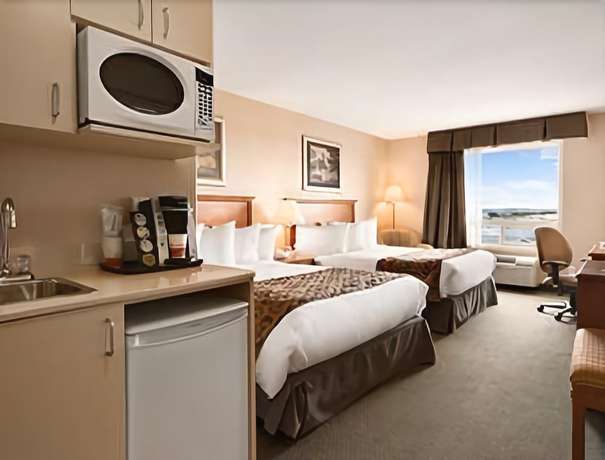 Imagen de la habitación del Hotel Ramada By Wyndham Clairmont/grande Prairie. Foto 5