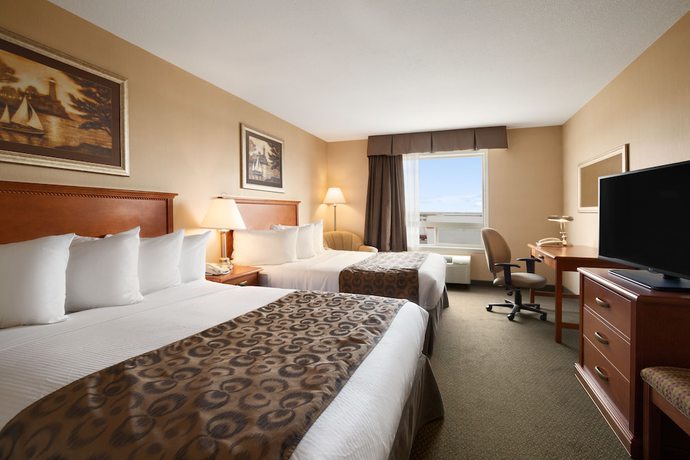 Imagen de la habitación del Hotel Ramada By Wyndham Clairmont/grande Prairie. Foto 10