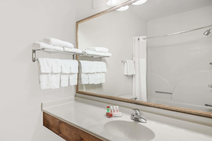 Imagen de la habitación del Hotel Ramada By Wyndham Columbia. Foto 9