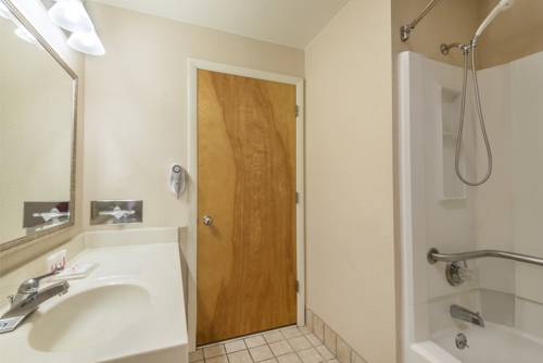 Imagen de la habitación del Hotel Ramada By Wyndham Columbus North. Foto 5