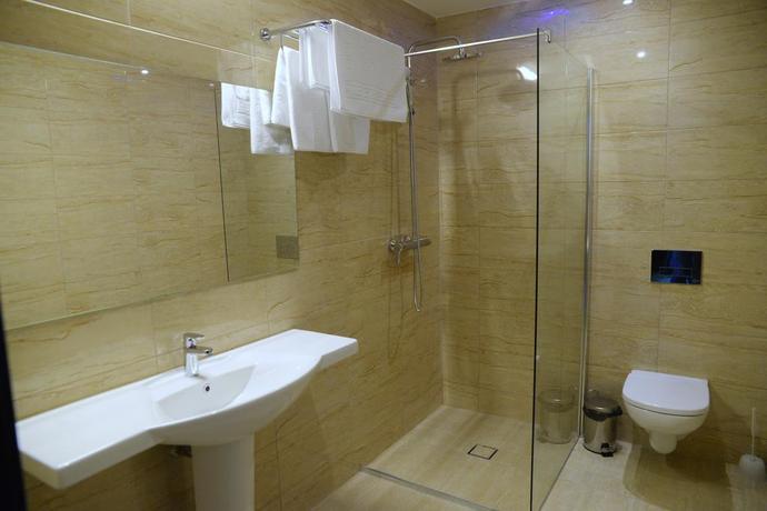 Imagen de la habitación del Hotel Ramada By Wyndham Constanta. Foto 6