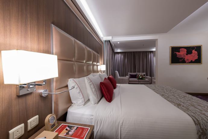 Imagen de la habitación del Hotel Ramada By Wyndham Continental Jeddah. Foto 5