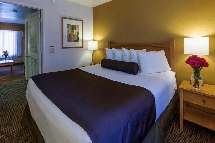 Imagen de la habitación del Hotel Ramada By Wyndham Costa Mesa/newport Beach. Foto 9