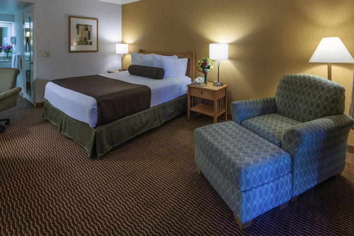 Imagen de la habitación del Hotel Ramada By Wyndham Costa Mesa/newport Beach. Foto 11