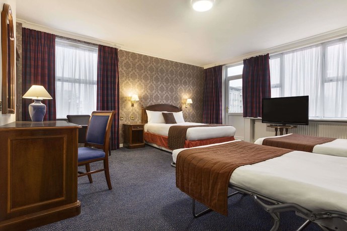 Imagen de la habitación del Hotel Ramada By Wyndham Crawley Gatwick. Foto 4