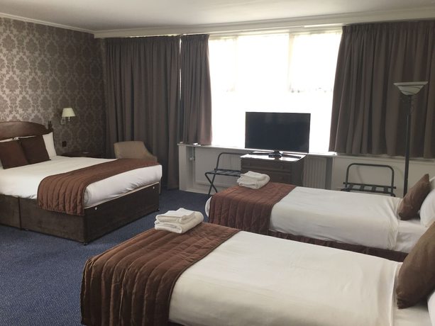 Imagen de la habitación del Hotel Ramada By Wyndham Crawley Gatwick. Foto 5