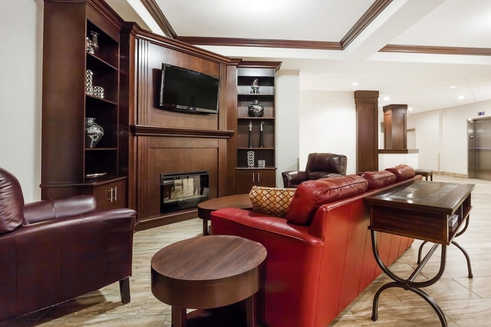 Imagen de los interiores del Hotel Ramada By Wyndham Creston. Foto 19