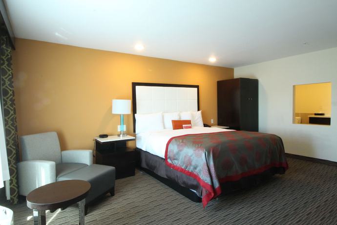 Imagen de la habitación del Hotel Ramada By Wyndham Culver City. Foto 14