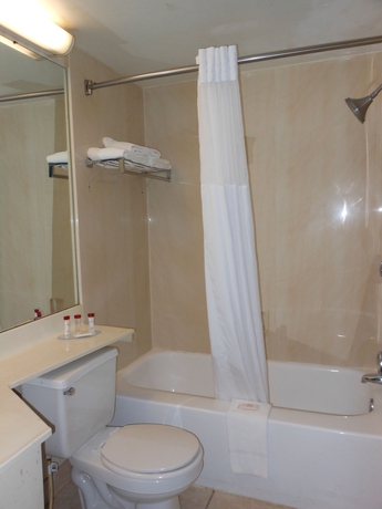 Imagen de la habitación del Hotel Ramada By Wyndham Davenport Orlando South. Foto 2